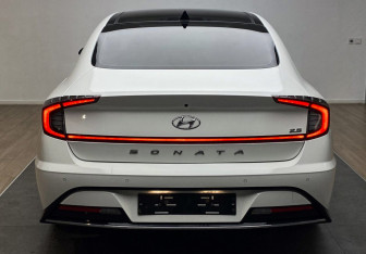 Подержанный автомобиль Hyundai Sonata 2021 года (5 фото)