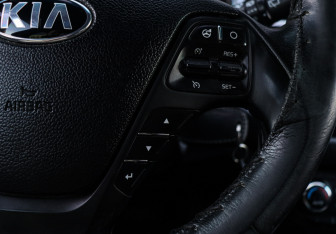 Подержанный автомобиль Kia Ceed Wagon 2017 года (17 фото)