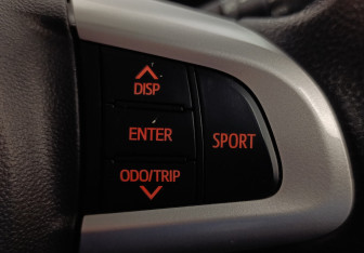 Подержанный автомобиль Toyota Tank 2019 года (11 фото)