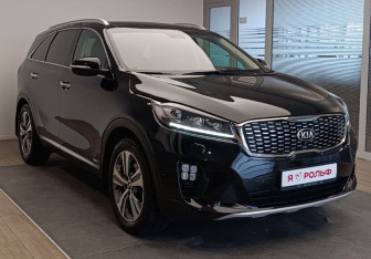 Подержанный автомобиль Kia Sorento 2018 года (3 фото)