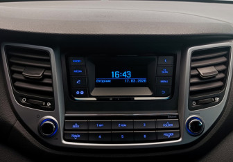 Подержанный автомобиль Hyundai Tucson 2016 года (15 фото)