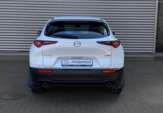 Подержанный автомобиль Mazda CX-30 2021 года (5 фото)