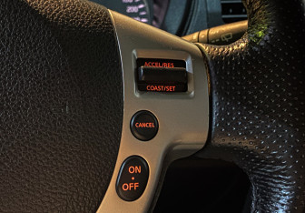 Подержанный автомобиль Nissan X-Trail 2012 года (15 фото)