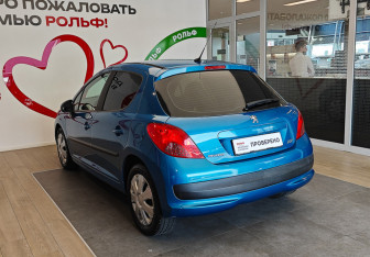 Подержанный автомобиль Peugeot 207 Hatchback 2007 года (6 фото)