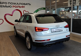 Подержанный автомобиль Audi Q3 2017 года (6 фото)