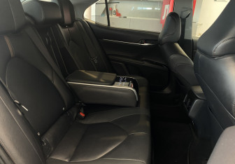 Подержанный автомобиль Toyota Camry Sedan 2020 года (8 фото)