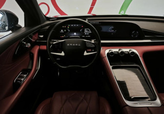 Подержанный автомобиль Exeed RX 2023 года (13 фото)