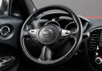 Подержанный автомобиль Nissan Juke 2013 года (11 фото)