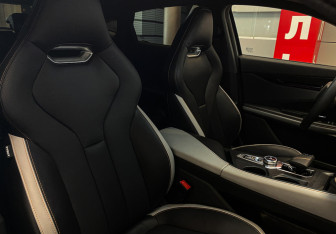 Подержанный автомобиль Changan UNI-V 2024 года (9 фото)