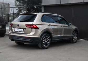 Подержанный автомобиль Volkswagen Tiguan 2019 года (4 фото)