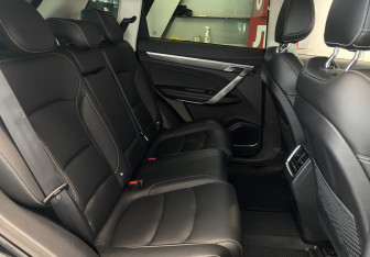 Подержанный автомобиль Geely Atlas Pro 2022 года (8 фото)