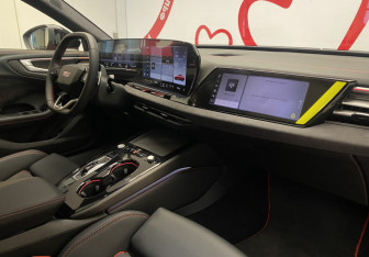 Подержанный автомобиль Audi A5 Liftback 2025 года (8 фото)