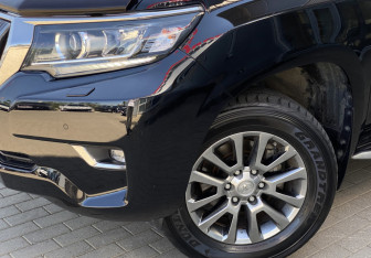 Подержанный автомобиль Toyota Land Cruiser Prado 2019 года (4 фото)