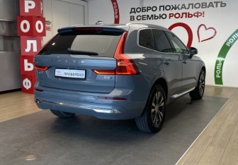 Подержанный автомобиль Volvo XC60 2021 года (4 фото)