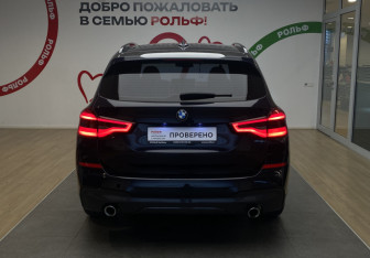 Подержанный автомобиль BMW X3 2020 года (5 фото)