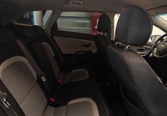 Подержанный автомобиль Kia Ceed Wagon 2018 года (8 фото)