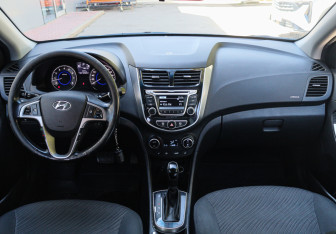 Подержанный автомобиль Hyundai Solaris Sedan 2015 года (9 фото)