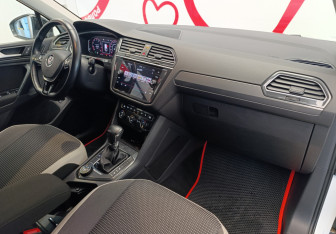 Подержанный автомобиль Volkswagen Tiguan 2020 года (7 фото)