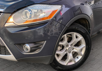 Подержанный автомобиль Ford Kuga 2011 года (4 фото)