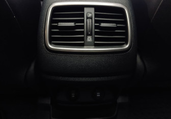 Подержанный автомобиль Kia Sorento 2018 года (21 фото)