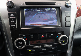 Подержанный автомобиль Toyota Camry Sedan 2013 года (14 фото)