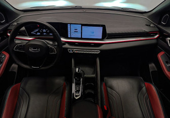 Подержанный автомобиль Geely Coolray 2023 года (23 фото)