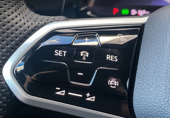 Подержанный автомобиль Volkswagen Golf Hatchback 2021 года (20 фото)