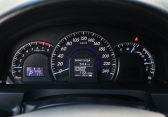 Подержанный автомобиль Toyota Camry Sedan 2012 года (17 фото)