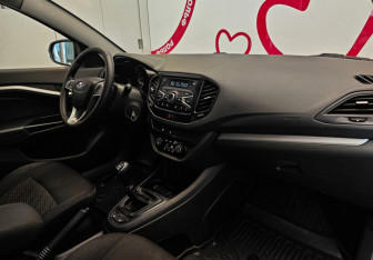 Подержанный автомобиль LADA (ВАЗ) Vesta Wagon 2018 года (7 фото)