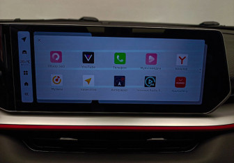 Подержанный автомобиль Geely Coolray 2023 года (16 фото)