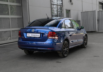 Подержанный автомобиль Volkswagen Polo Sedan 2019 года (4 фото)