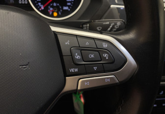 Подержанный автомобиль Volkswagen Tiguan 2021 года (19 фото)