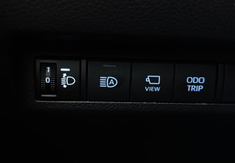 Подержанный автомобиль Toyota RAV4 2024 года (26 фото)