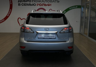 Подержанный автомобиль Lexus RX 2009 года (5 фото)