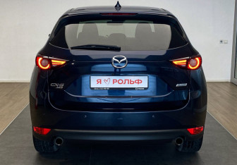Подержанный автомобиль Mazda CX-5 2017 года (5 фото)