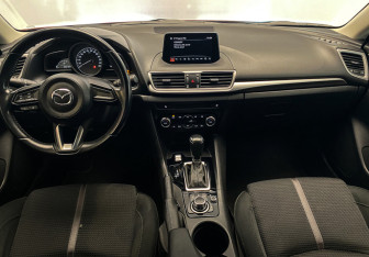 Подержанный автомобиль Mazda 3 Sedan 2017 года (9 фото)