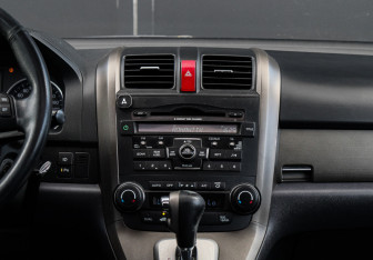 Подержанный автомобиль Honda CR-V 2012 года (10 фото)