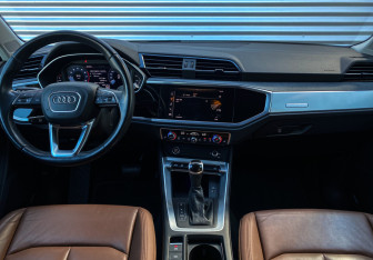 Подержанный автомобиль Audi Q3 2020 года (14 фото)
