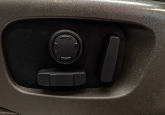 Подержанный автомобиль Land Rover Range Rover Sport 2018 года (21 фото)