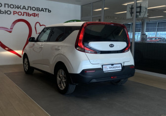 Подержанный автомобиль Kia Soul 2020 года (6 фото)