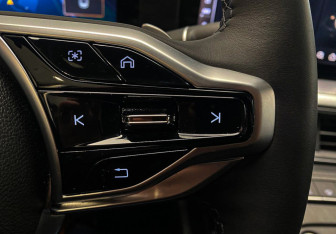 Подержанный автомобиль Haval F7 2024 года (17 фото)