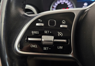 Подержанный автомобиль Mercedes-Benz GLC Coupe 2021 года (16 фото)