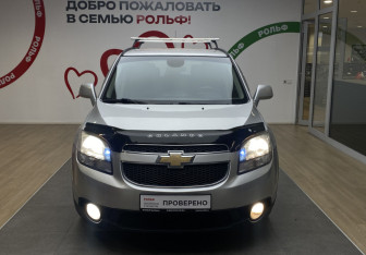 Подержанный автомобиль Chevrolet Orlando 2012 года (2 фото)