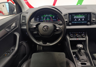 Подержанный автомобиль Skoda Karoq 2022 года (11 фото)