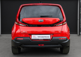 Подержанный автомобиль Kia Soul 2021 года (5 фото)