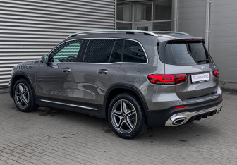 Подержанный автомобиль Mercedes-Benz GLB 2021 года (7 фото)