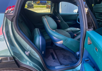 Подержанный автомобиль Zeekr X 2023 года (14 фото)