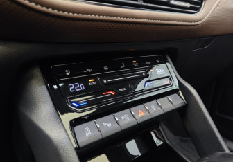 Подержанный автомобиль Skoda Kodiaq 2023 года (12 фото)