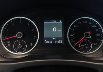 Подержанный автомобиль Volkswagen Tiguan 2012 года (17 фото)