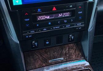 Подержанный автомобиль Toyota Camry Sedan 2015 года (24 фото)